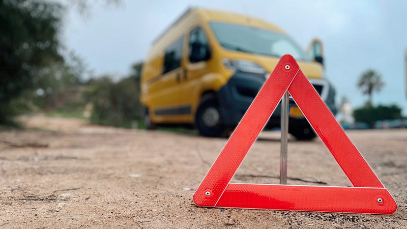 10 camper safety tips triangle